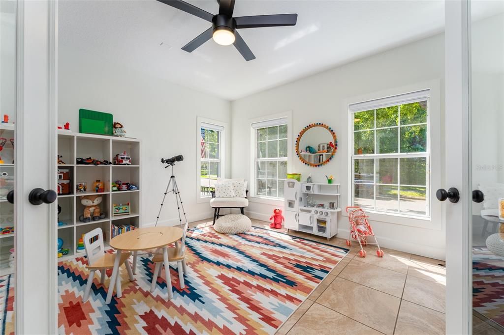 Activo con contrato: $465,000 (3 camas, 2 baños, 2022 Pies cuadrados)