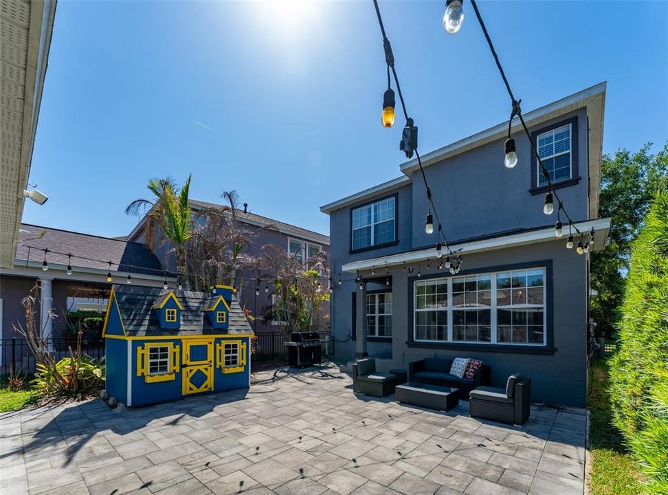 Activo con contrato: $465,000 (3 camas, 2 baños, 2022 Pies cuadrados)