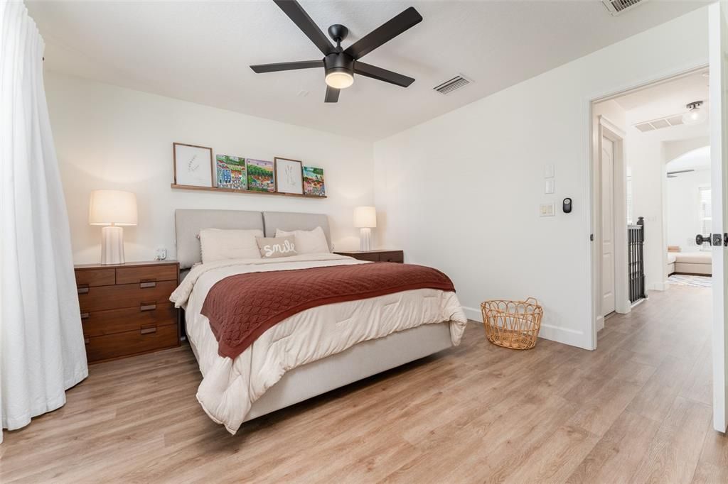 Activo con contrato: $465,000 (3 camas, 2 baños, 2022 Pies cuadrados)