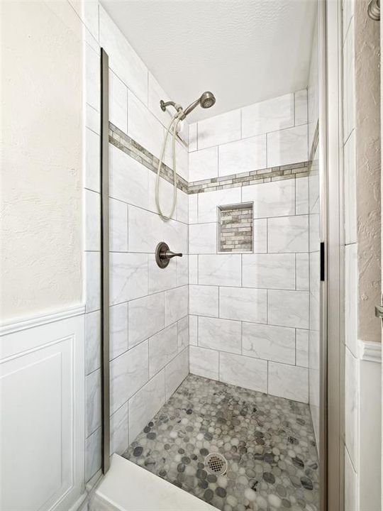 Active With Contract: $323,300 (2 beds, 2 baths, 958 Square Feet)