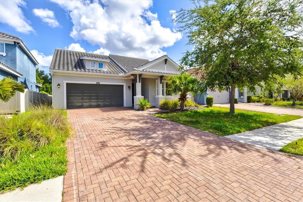 For Sale: $615,000 (4 beds, 3 baths, 2370 Square Feet)