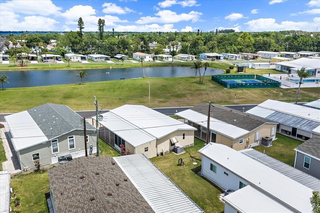 На продажу: $135,000 (2 спален, 2 ванн, 1056 Квадратных фут)