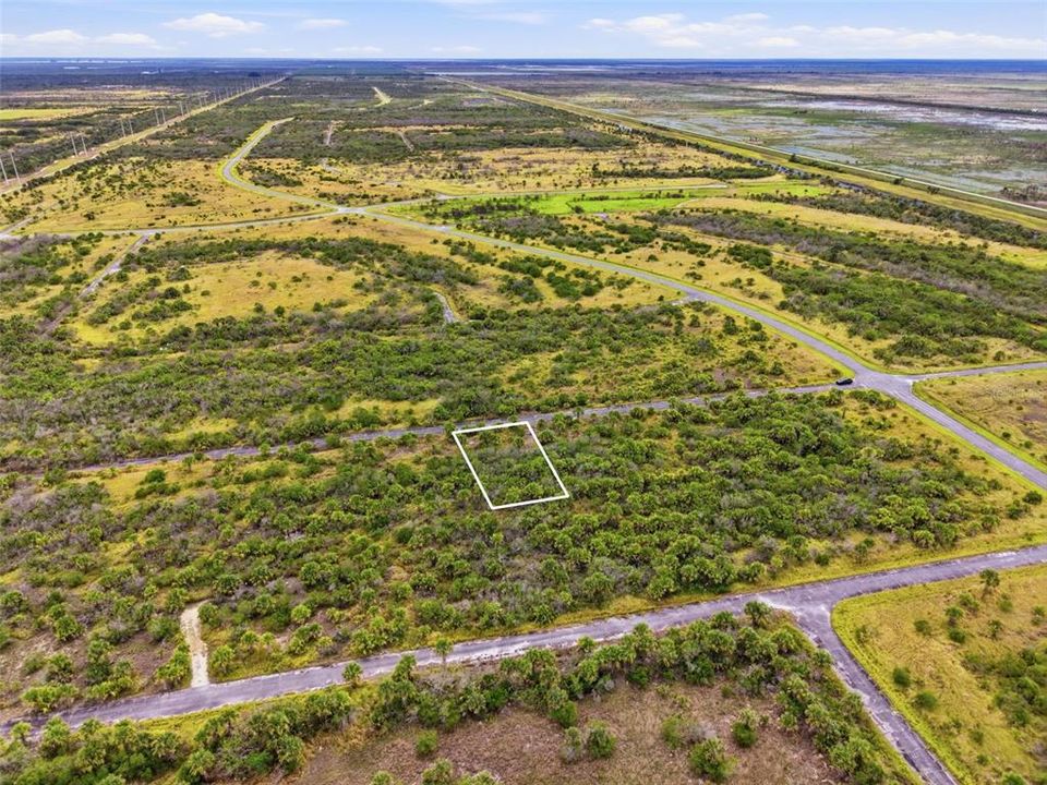 待售: $18,000 (0.23 acres)