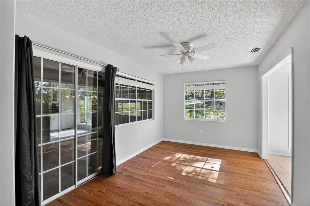 For Sale: $170,000 (2 beds, 2 baths, 1473 Square Feet)
