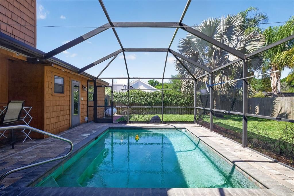 Active With Contract: $359,900 (4 beds, 2 baths, 1945 Square Feet)