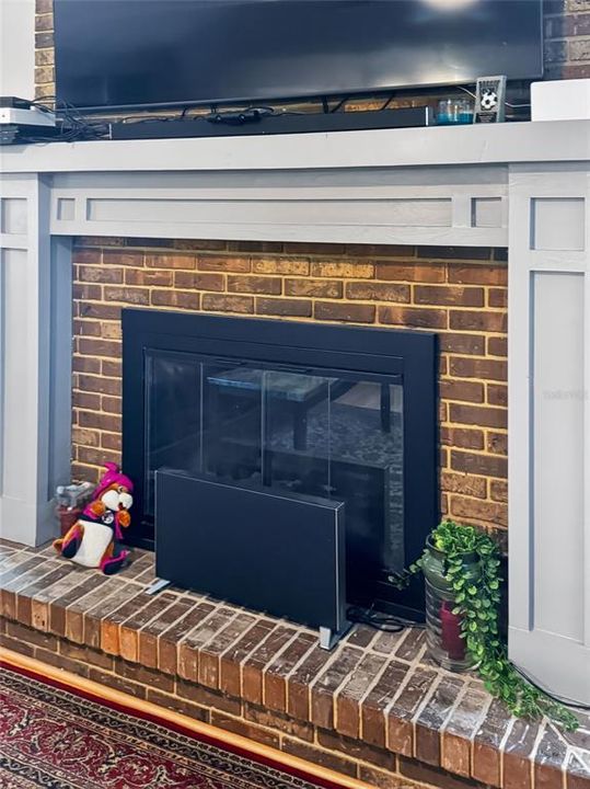 Active With Contract: $359,900 (4 beds, 2 baths, 1945 Square Feet)