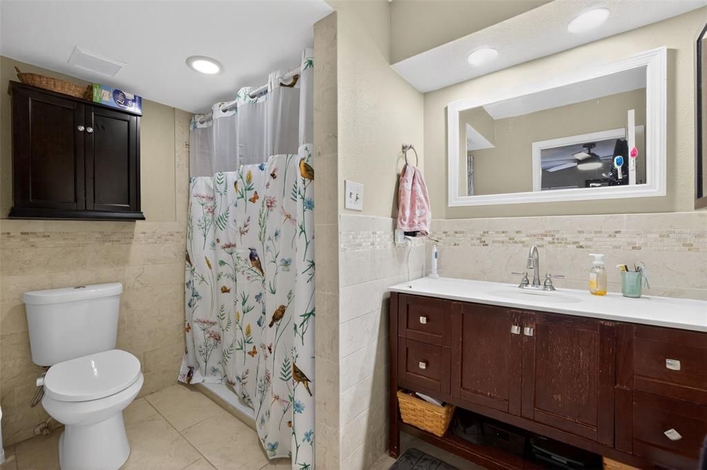 Active With Contract: $359,900 (4 beds, 2 baths, 1945 Square Feet)