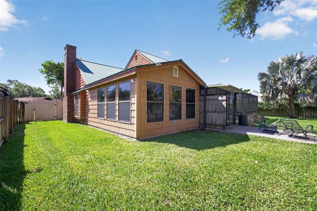 Active With Contract: $359,900 (4 beds, 2 baths, 1945 Square Feet)