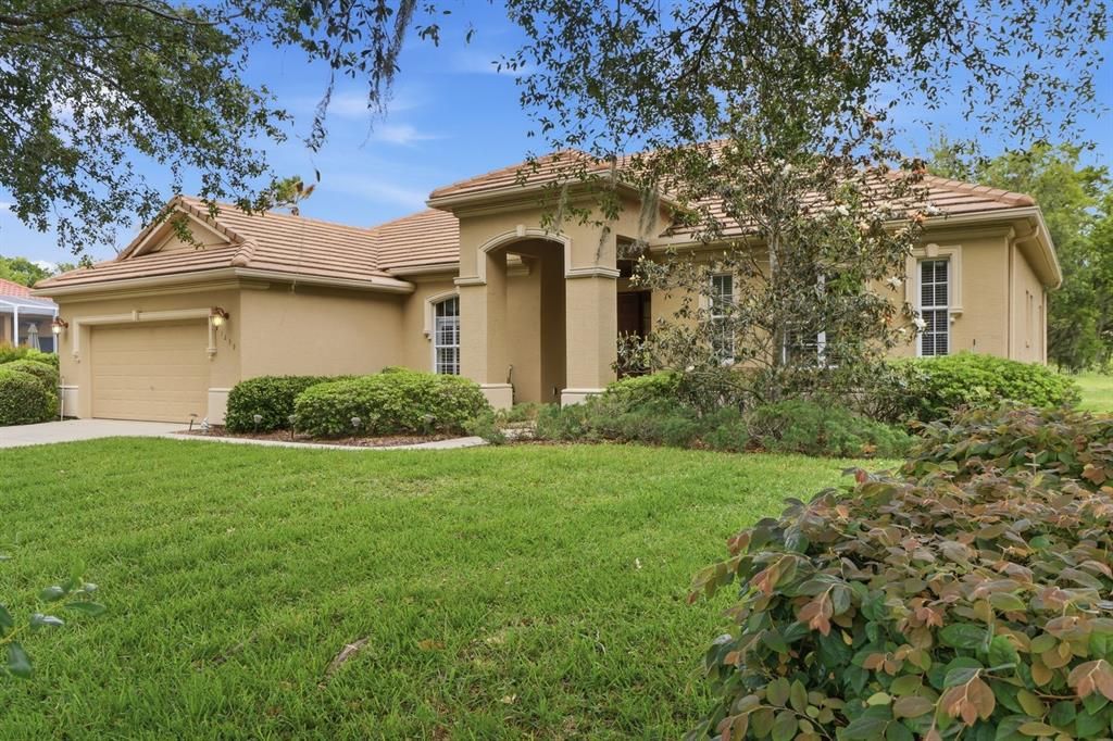 For Sale: $499,000 (3 beds, 2 baths, 2338 Square Feet)