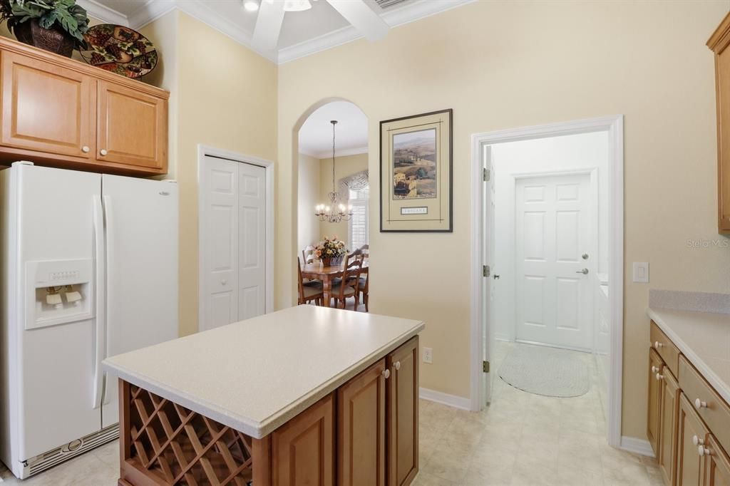 For Sale: $499,000 (3 beds, 2 baths, 2338 Square Feet)