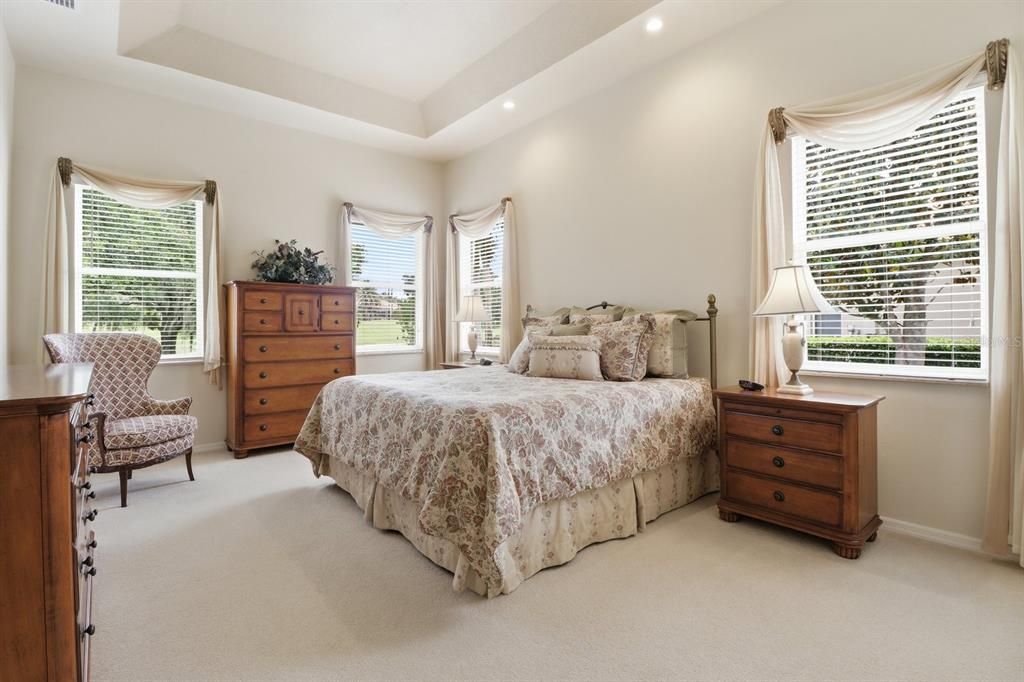 For Sale: $499,000 (3 beds, 2 baths, 2338 Square Feet)