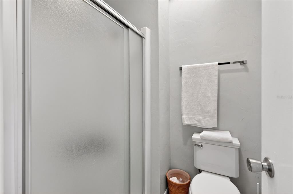 For Sale: $183,999 (2 beds, 2 baths, 1331 Square Feet)