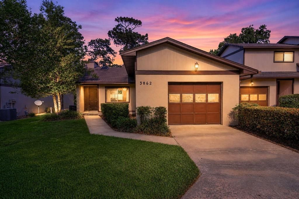 For Sale: $183,999 (2 beds, 2 baths, 1331 Square Feet)