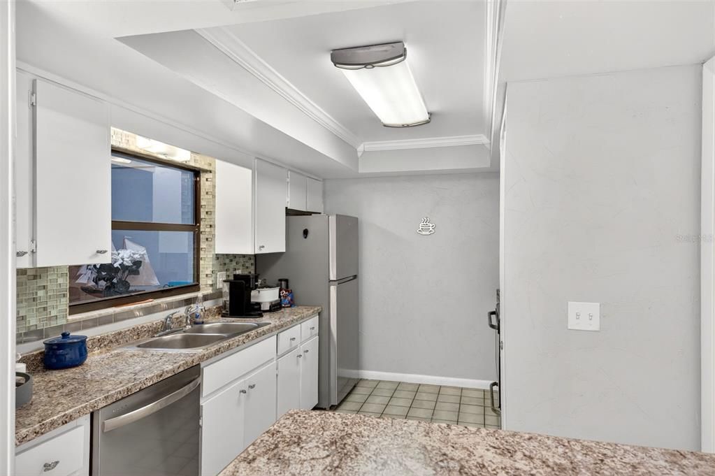 For Sale: $183,999 (2 beds, 2 baths, 1331 Square Feet)