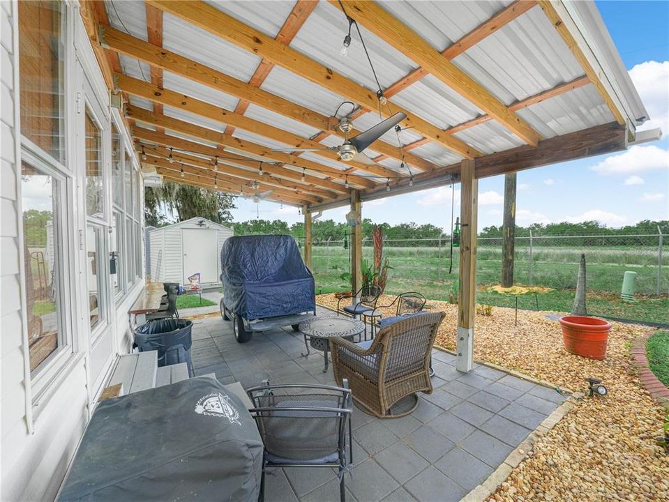 En Venta: $215,000 (2 camas, 2 baños, 1104 Pies cuadrados)