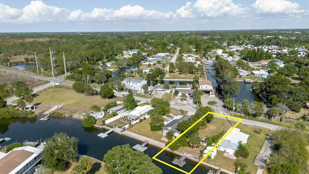 For Sale: $120,000 (0.09 acres)