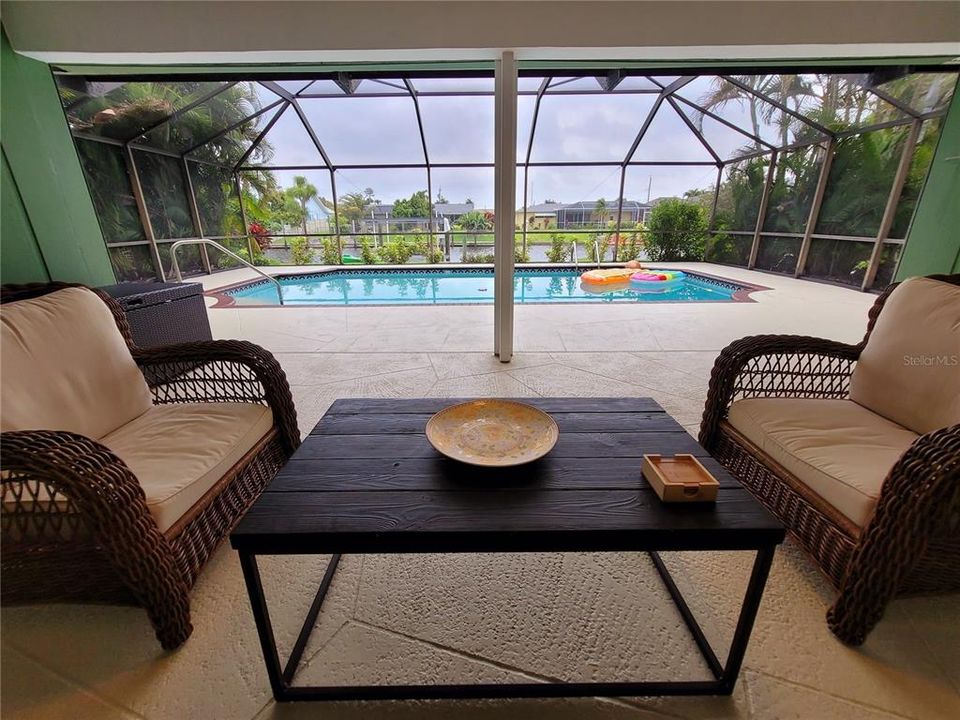 En Venta: $624,900 (3 camas, 2 baños, 1370 Pies cuadrados)