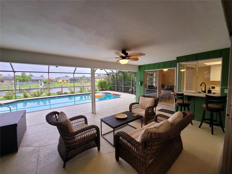 En Venta: $624,900 (3 camas, 2 baños, 1370 Pies cuadrados)