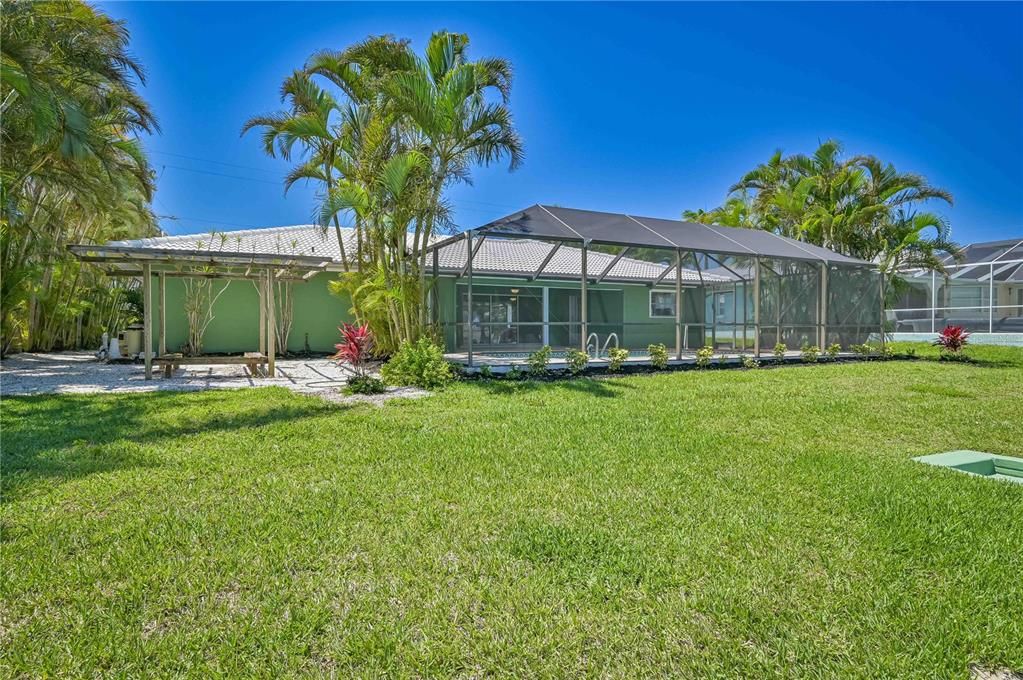 En Venta: $624,900 (3 camas, 2 baños, 1370 Pies cuadrados)