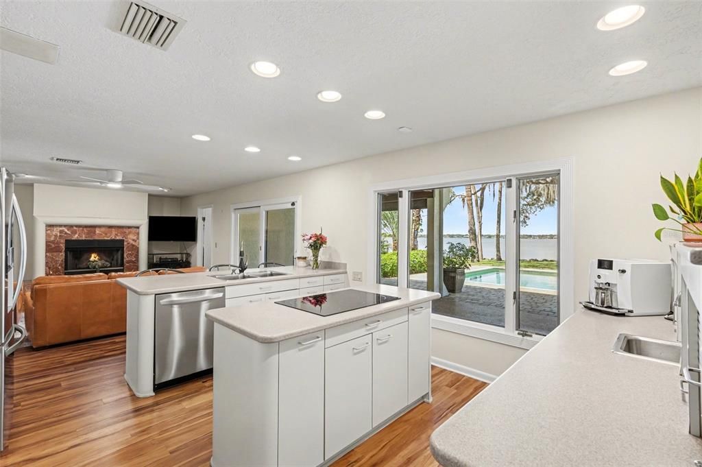 For Sale: $2,000,000 (5 beds, 3 baths, 3645 Square Feet)