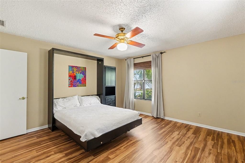 For Sale: $2,000,000 (5 beds, 3 baths, 3645 Square Feet)
