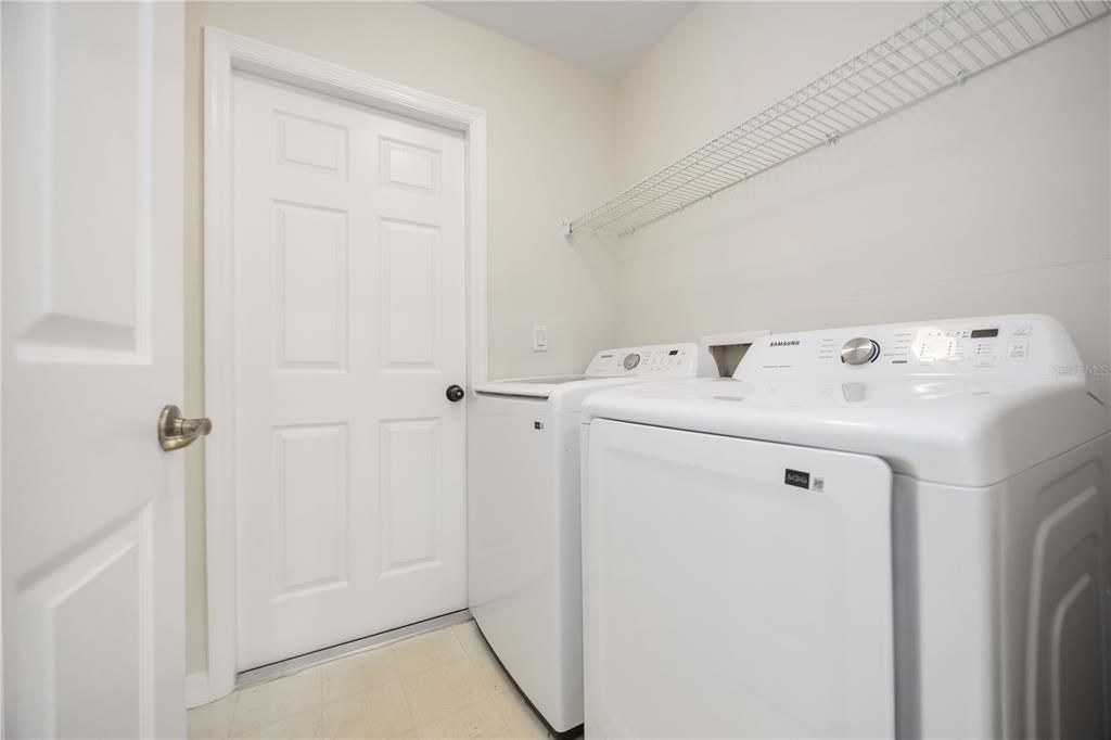 В аренду: $1,850 (3 спален, 2 ванн, 1637 Квадратных фут)