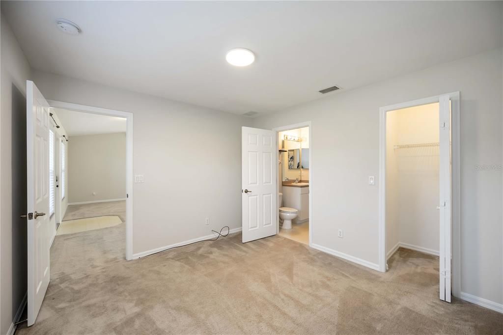 В аренду: $1,850 (3 спален, 2 ванн, 1637 Квадратных фут)