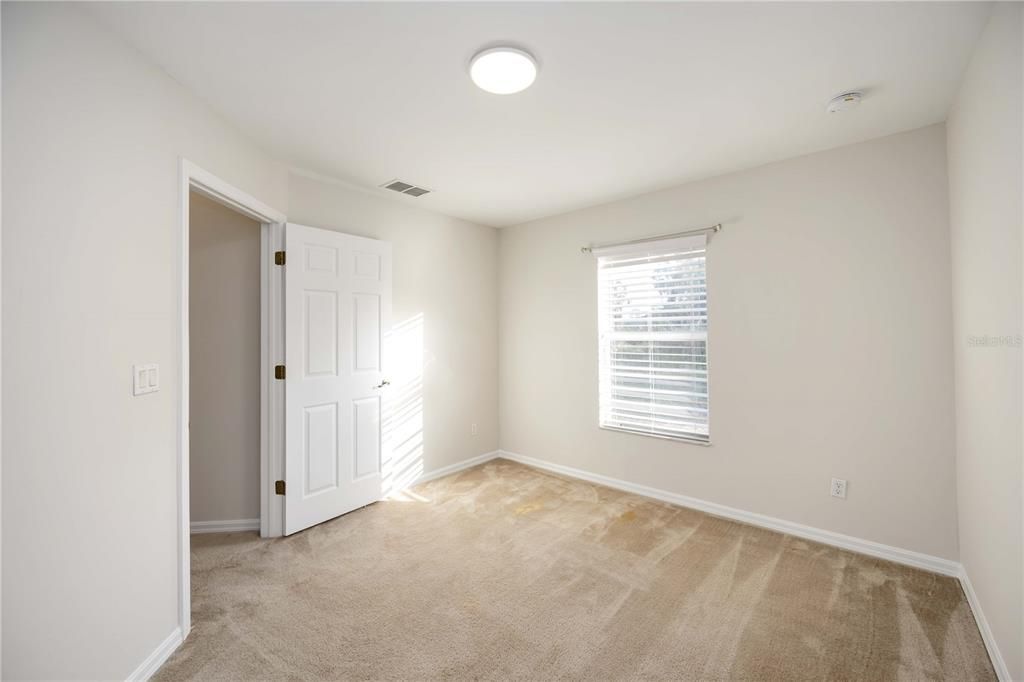В аренду: $1,850 (3 спален, 2 ванн, 1637 Квадратных фут)