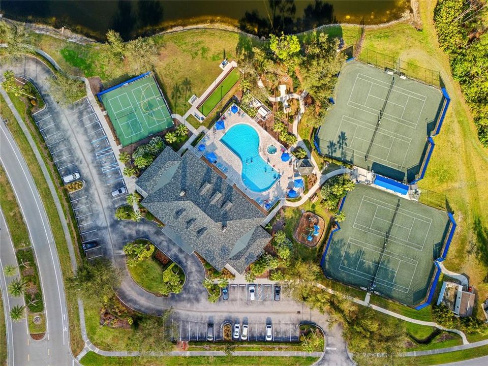 Activo con contrato: $275,000 (3 camas, 2 baños, 1743 Pies cuadrados)