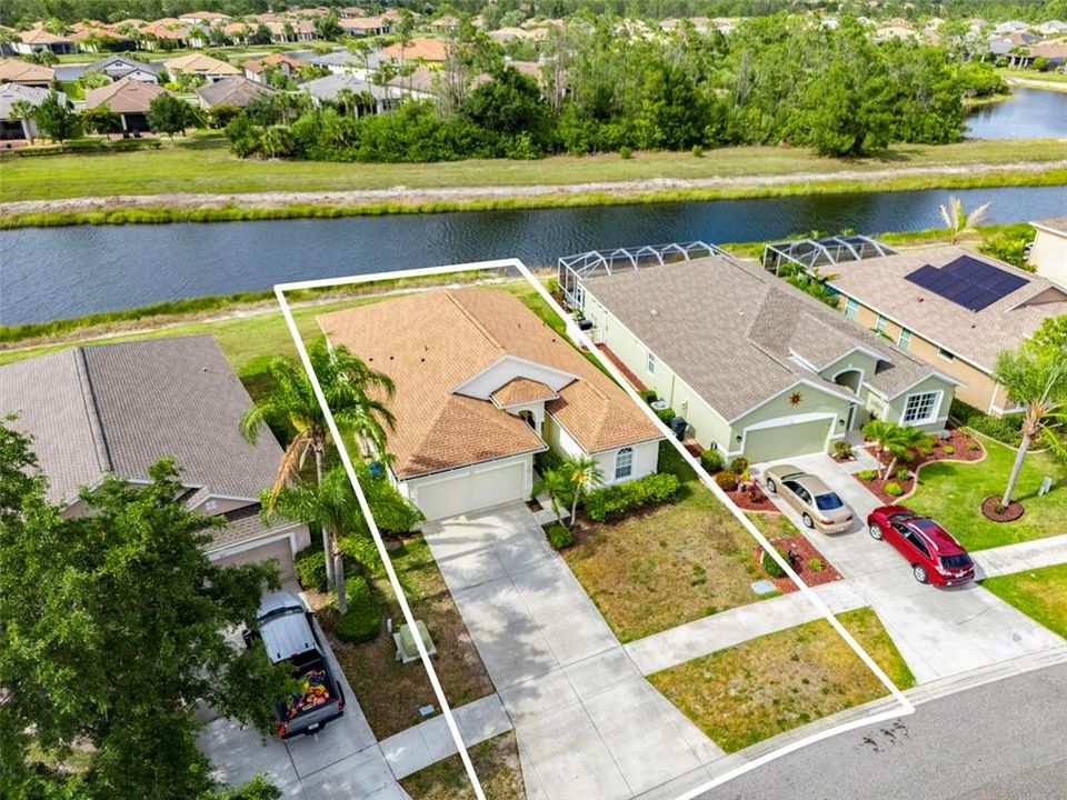 Activo con contrato: $275,000 (3 camas, 2 baños, 1743 Pies cuadrados)