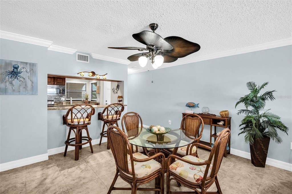 For Sale: $825,000 (2 beds, 2 baths, 1050 Square Feet)
