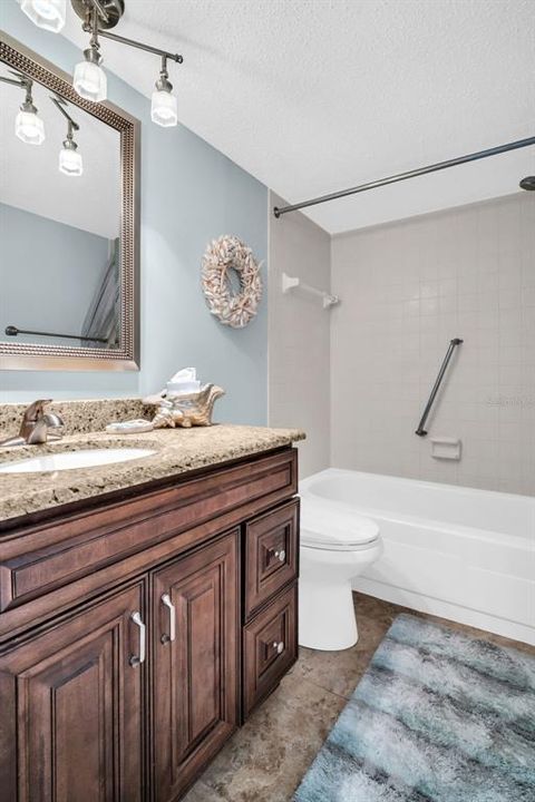 For Sale: $825,000 (2 beds, 2 baths, 1050 Square Feet)