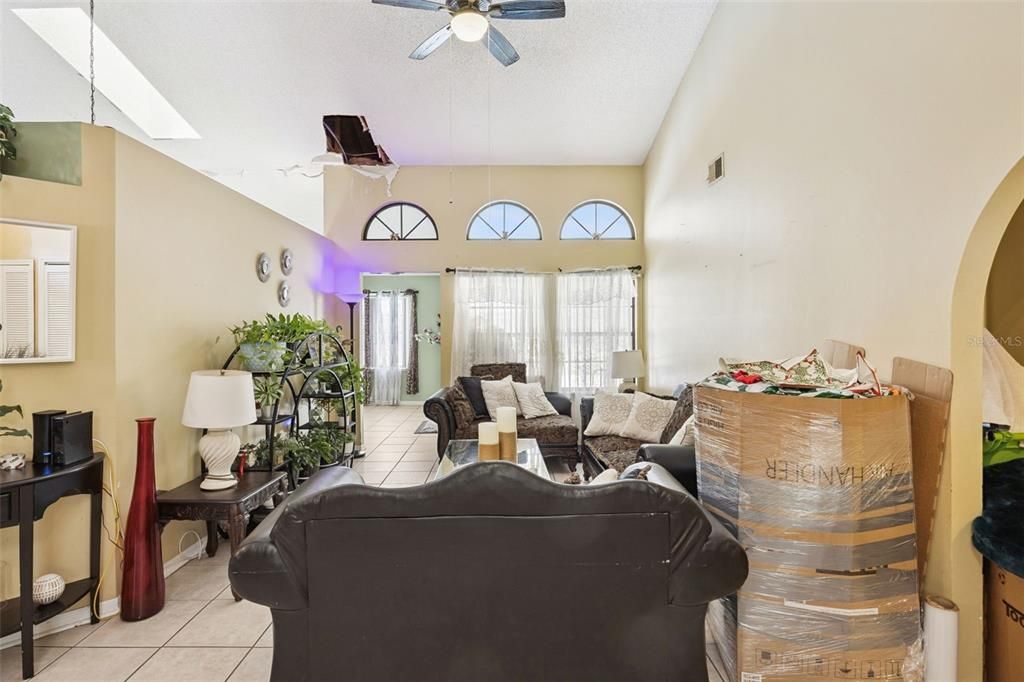 Active With Contract: $350,000 (4 beds, 2 baths, 1767 Square Feet)