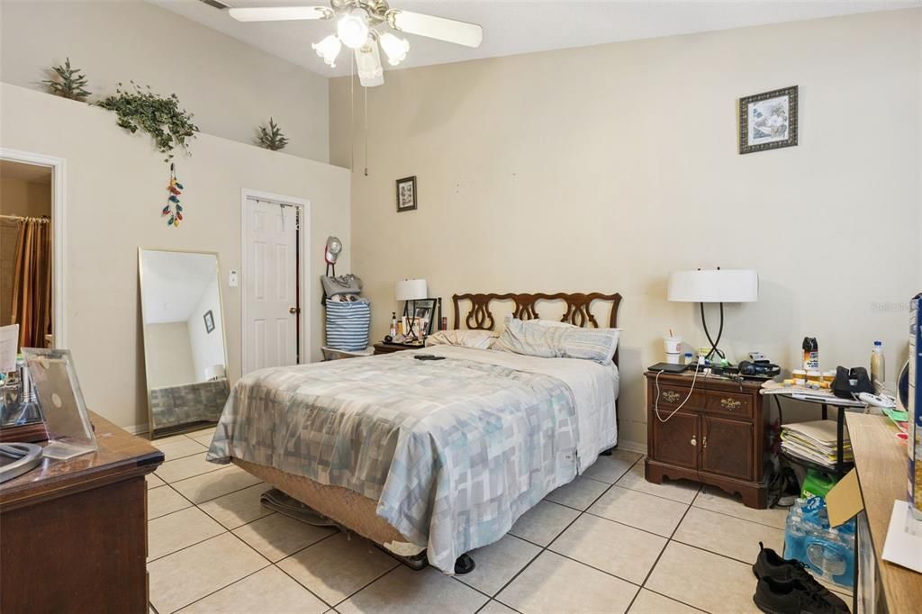 Active With Contract: $350,000 (4 beds, 2 baths, 1767 Square Feet)