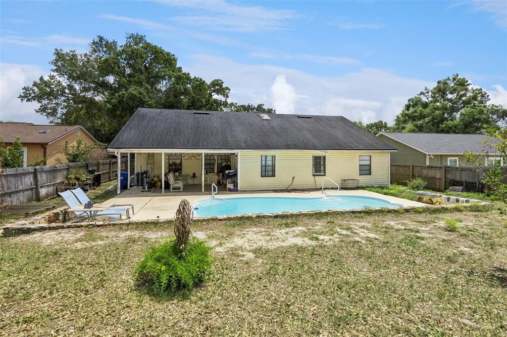 Active With Contract: $350,000 (4 beds, 2 baths, 1767 Square Feet)