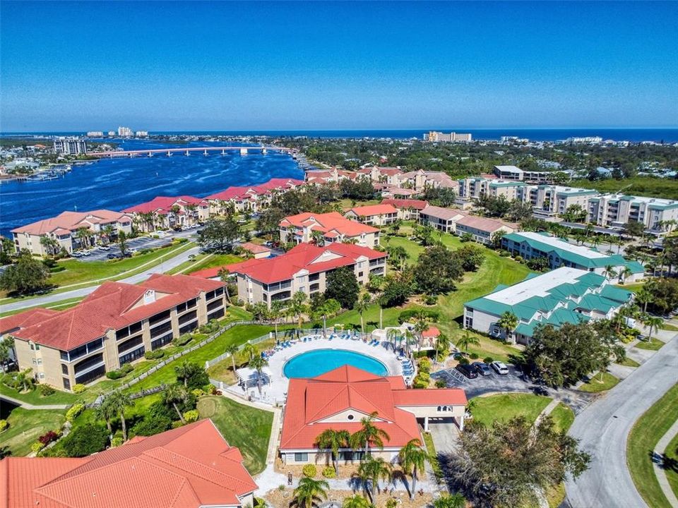 Activo con contrato: $450,000 (3 camas, 2 baños, 1704 Pies cuadrados)