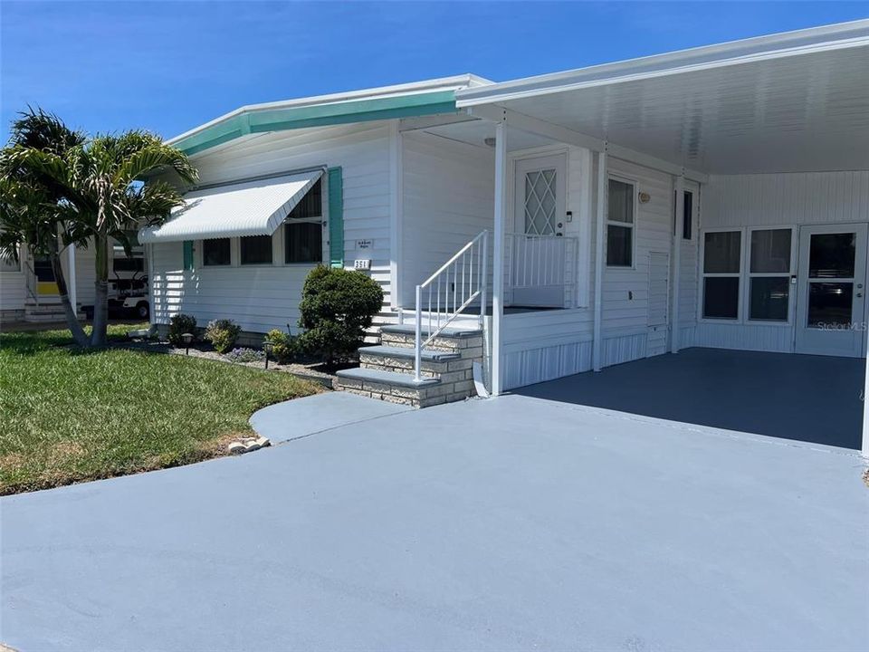 Active With Contract: $159,000 (2 beds, 2 baths, 1124 Square Feet)