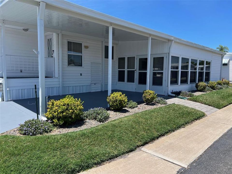 Active With Contract: $159,000 (2 beds, 2 baths, 1124 Square Feet)