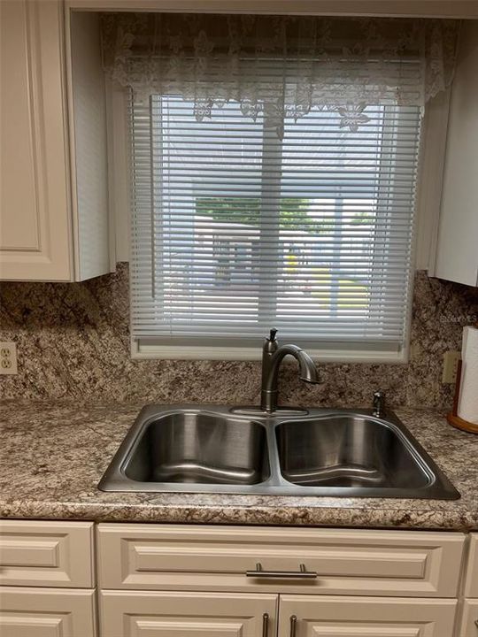 Active With Contract: $159,000 (2 beds, 2 baths, 1124 Square Feet)