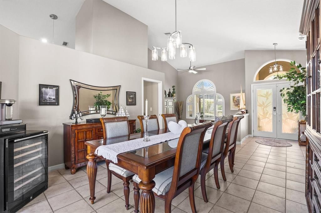 En Venta: $1,150,000 (3 camas, 3 baños, 2137 Pies cuadrados)