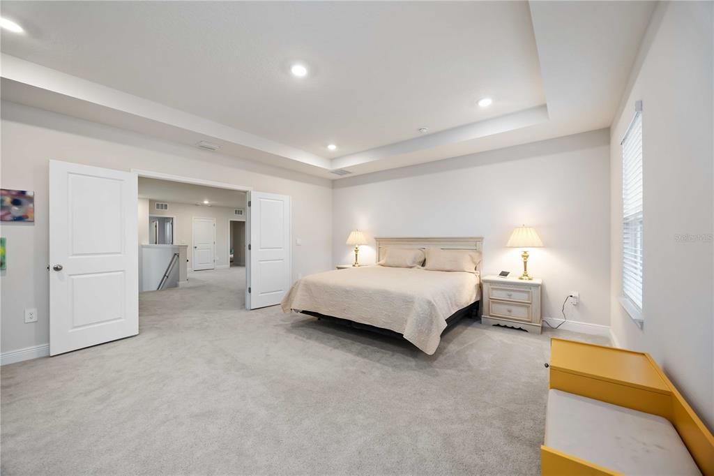 В аренду: $4,999 (5 спален, 4 ванн, 4044 Квадратных фут)