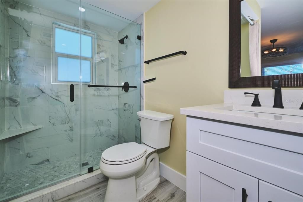 For Sale: $445,000 (2 beds, 2 baths, 1070 Square Feet)