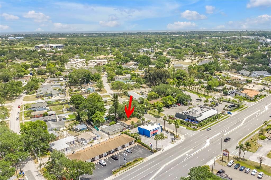 For Sale: $650,000 (5 beds, 4 baths, 2558 Square Feet)