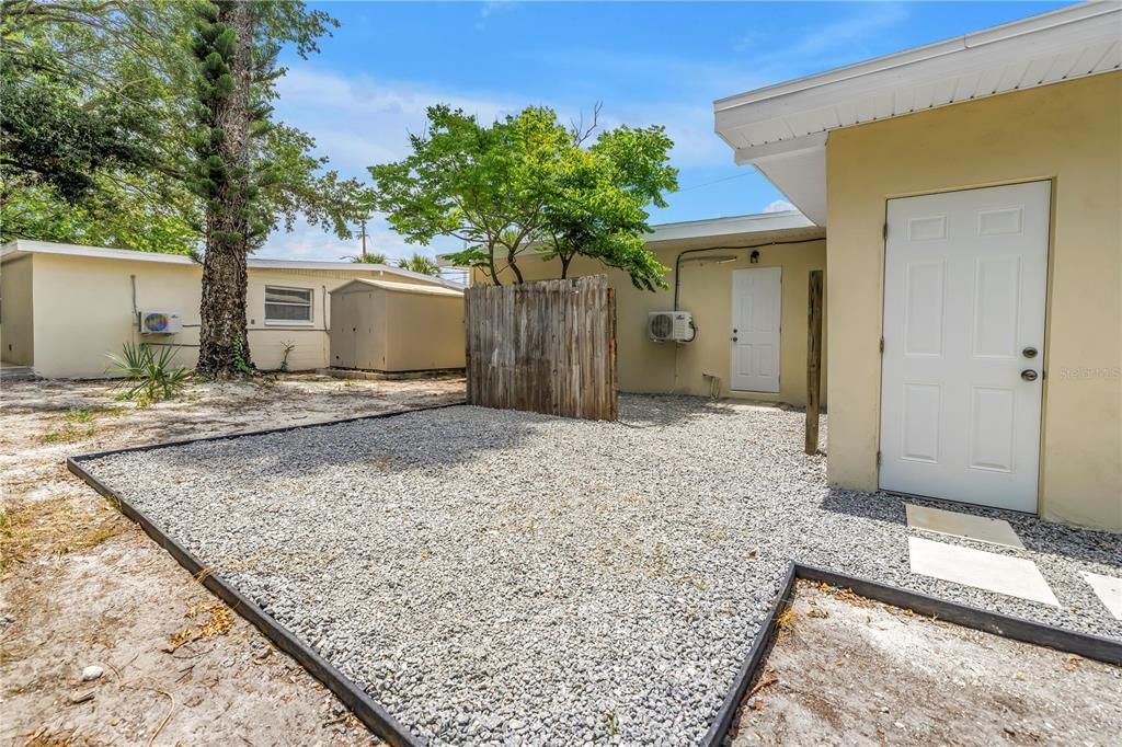 For Sale: $650,000 (5 beds, 4 baths, 2558 Square Feet)