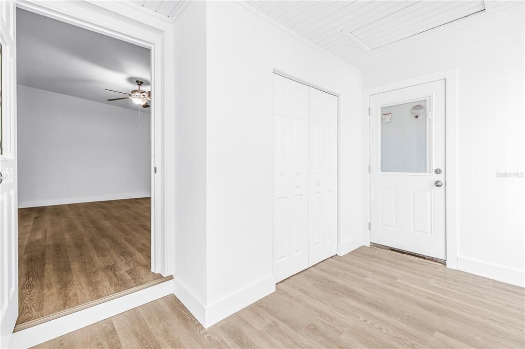 For Sale: $650,000 (5 beds, 4 baths, 2558 Square Feet)