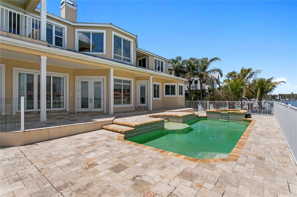 Active With Contract: $3,250,000 (5 beds, 5 baths, 5063 Square Feet)