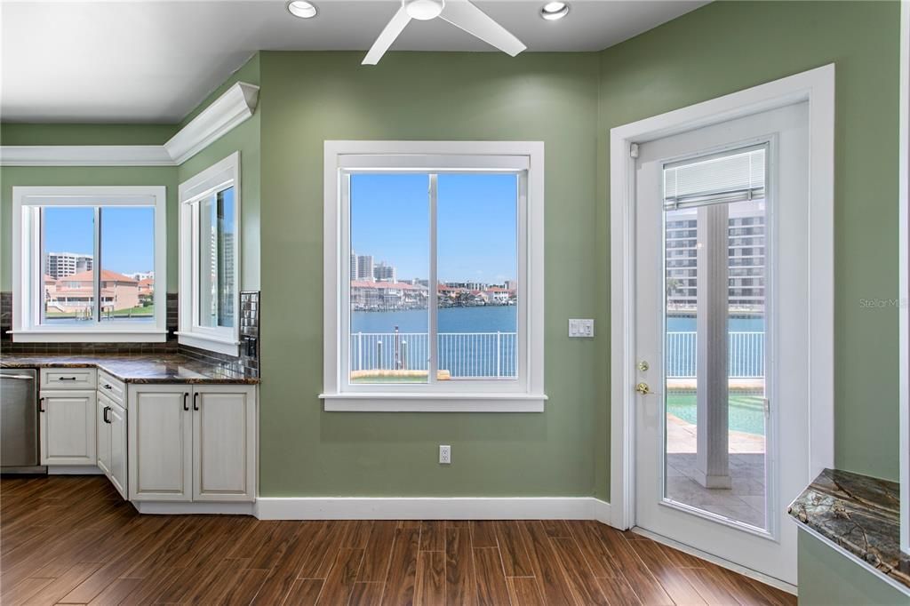 Active With Contract: $3,250,000 (5 beds, 5 baths, 5063 Square Feet)