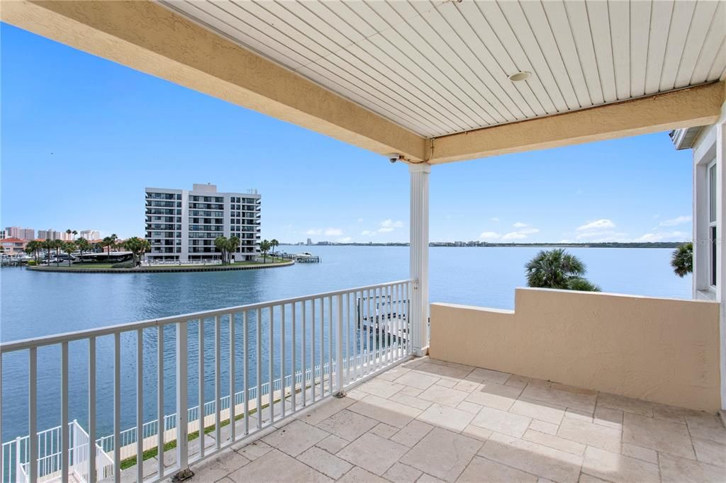 Active With Contract: $3,250,000 (5 beds, 5 baths, 5063 Square Feet)