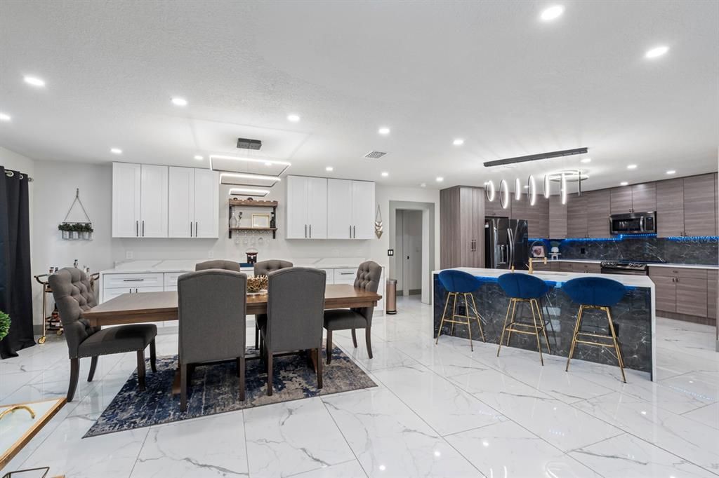 En Venta: $999,999 (3 camas, 3 baños, 3049 Pies cuadrados)