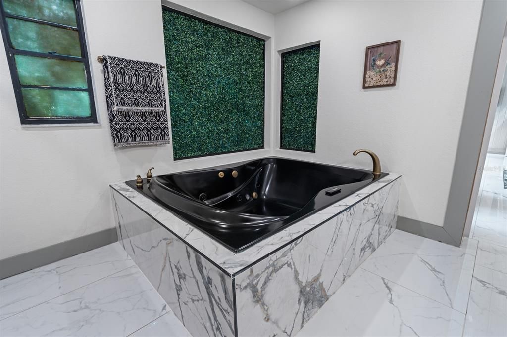 En Venta: $999,999 (3 camas, 3 baños, 3049 Pies cuadrados)